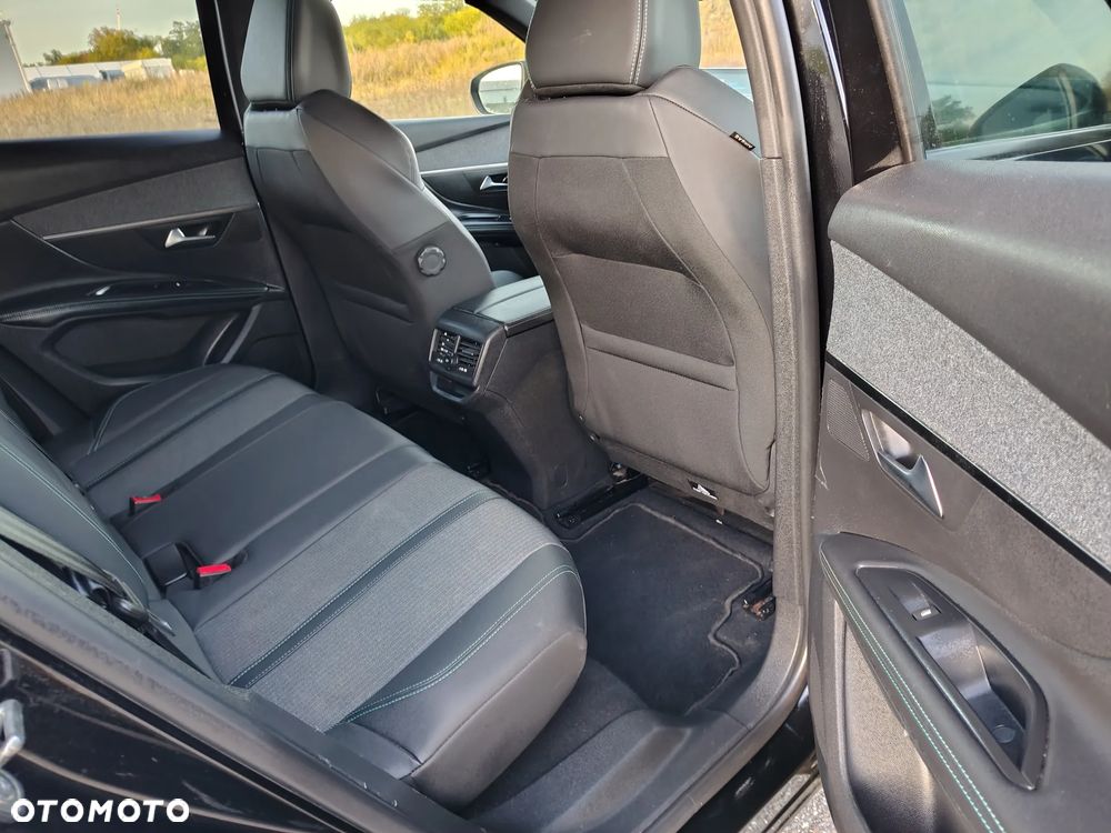 Peugeot 3008 1.5 BlueHDi Allure Pack S&S EAT8 - 9