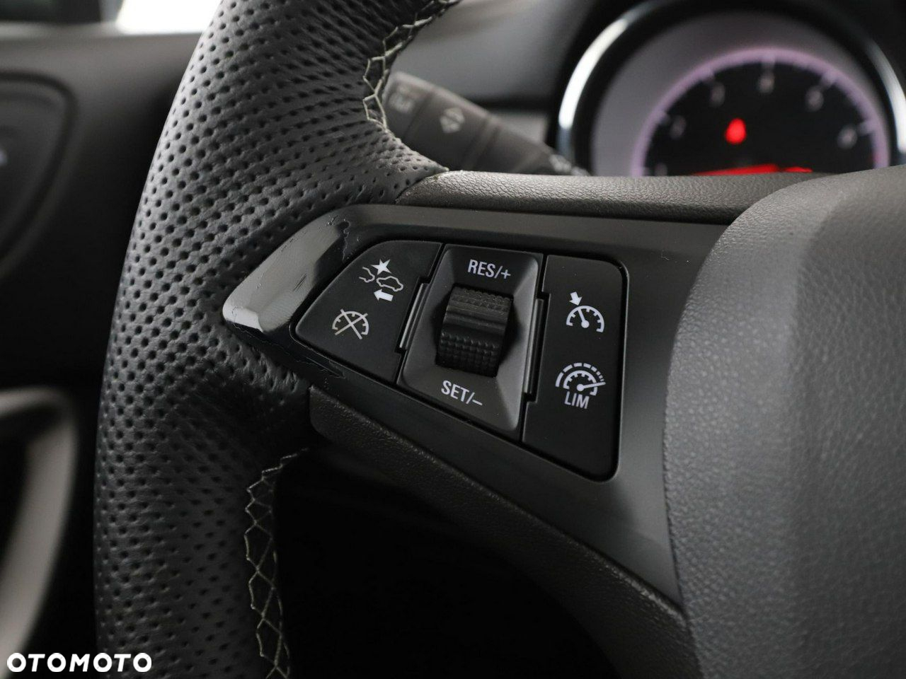 Opel Astra 1.4 Turbo Edition - 31