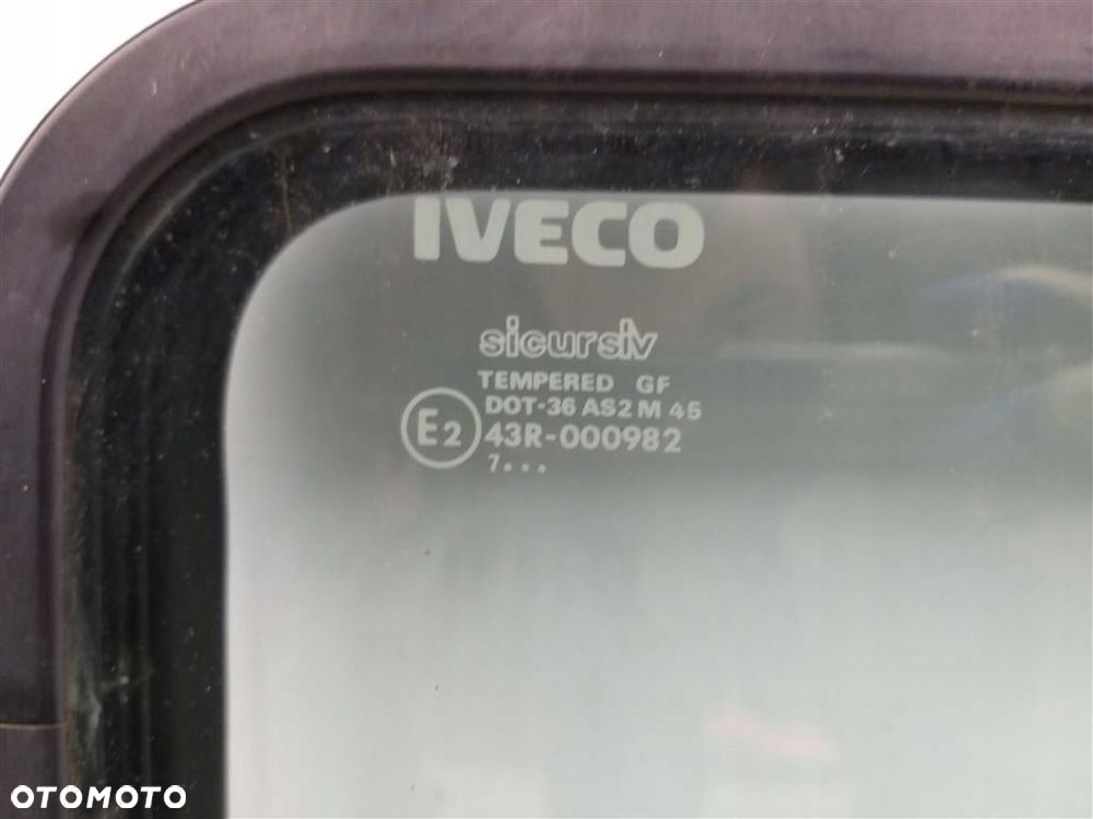 Szyba rozsuwana boczna BUS AUTOBUS 102 CM Iveco DAILY - 2