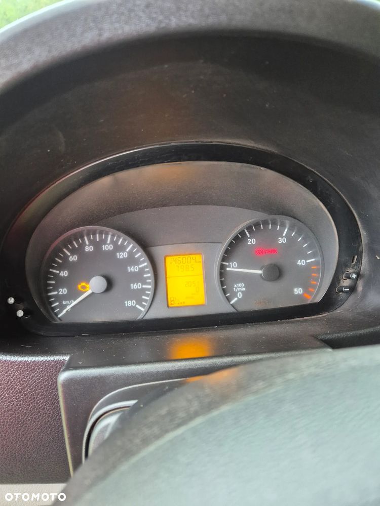 Mercedes-Benz Sprinter - 5