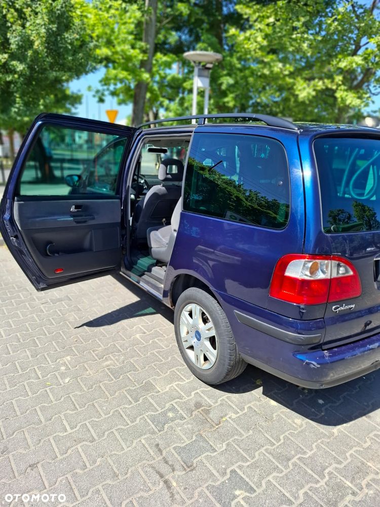 Ford Galaxy - 7