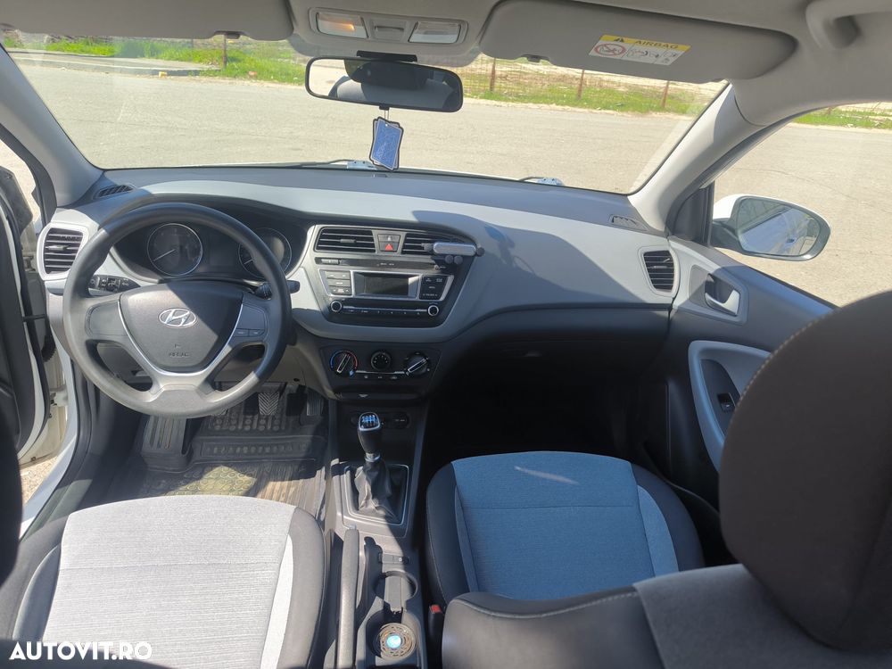 Hyundai i20 - 10