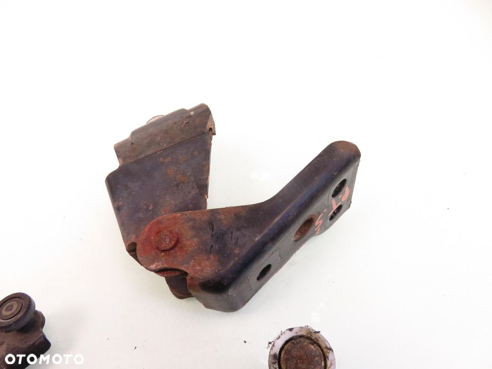 ROLKA DRZWI PRZESUWNYCH NISSAN QUEST III - 2