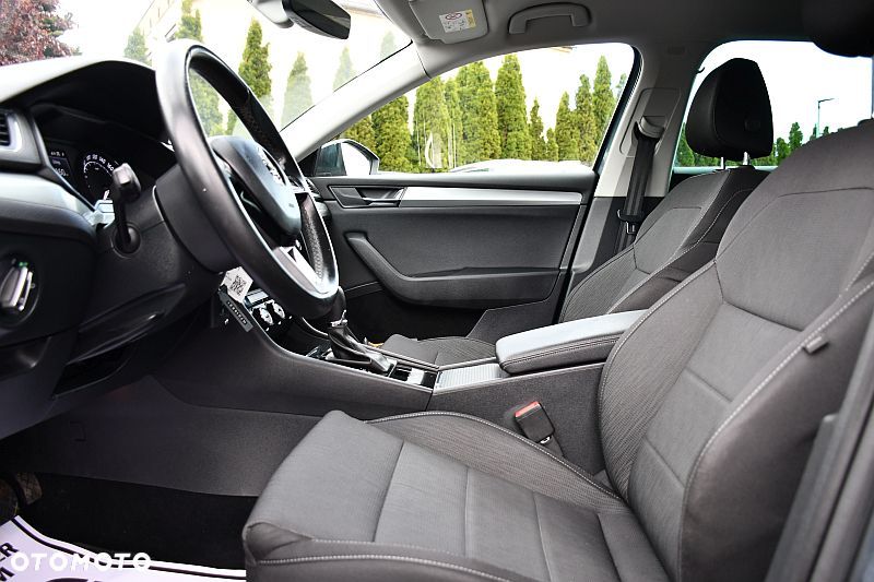Skoda Superb 1.6 TDI DSG Style - 10