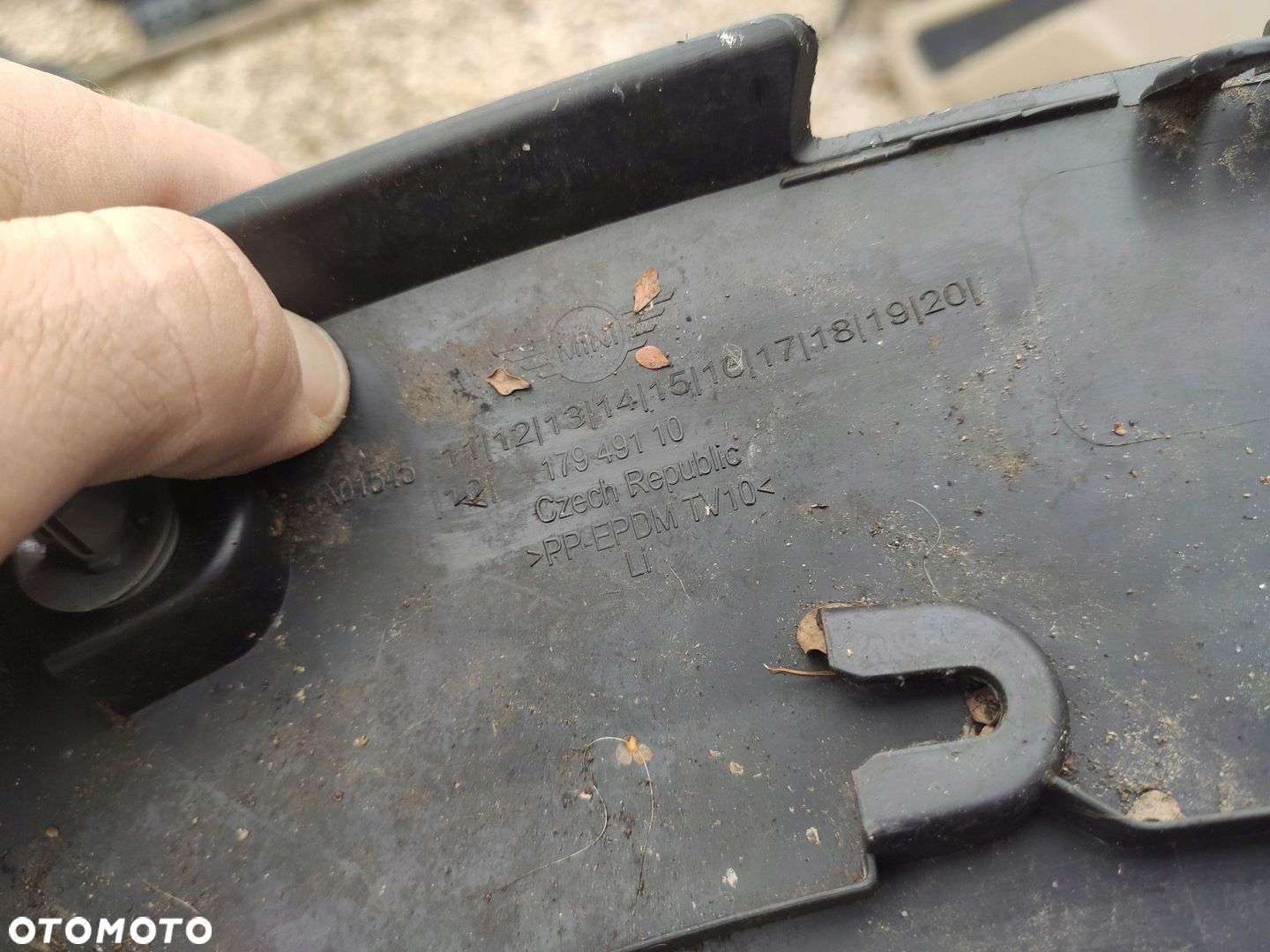 EU LISTWA BŁOTNIKA LEWY PRZÓD MINI F56 F57 LIFT 5A01545 - 9