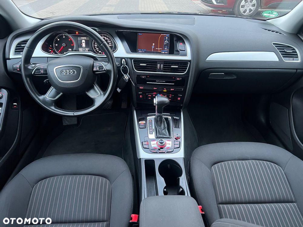 Audi A4 Avant 2.0 TDI DPF clean diesel multitronic Attraction - 19