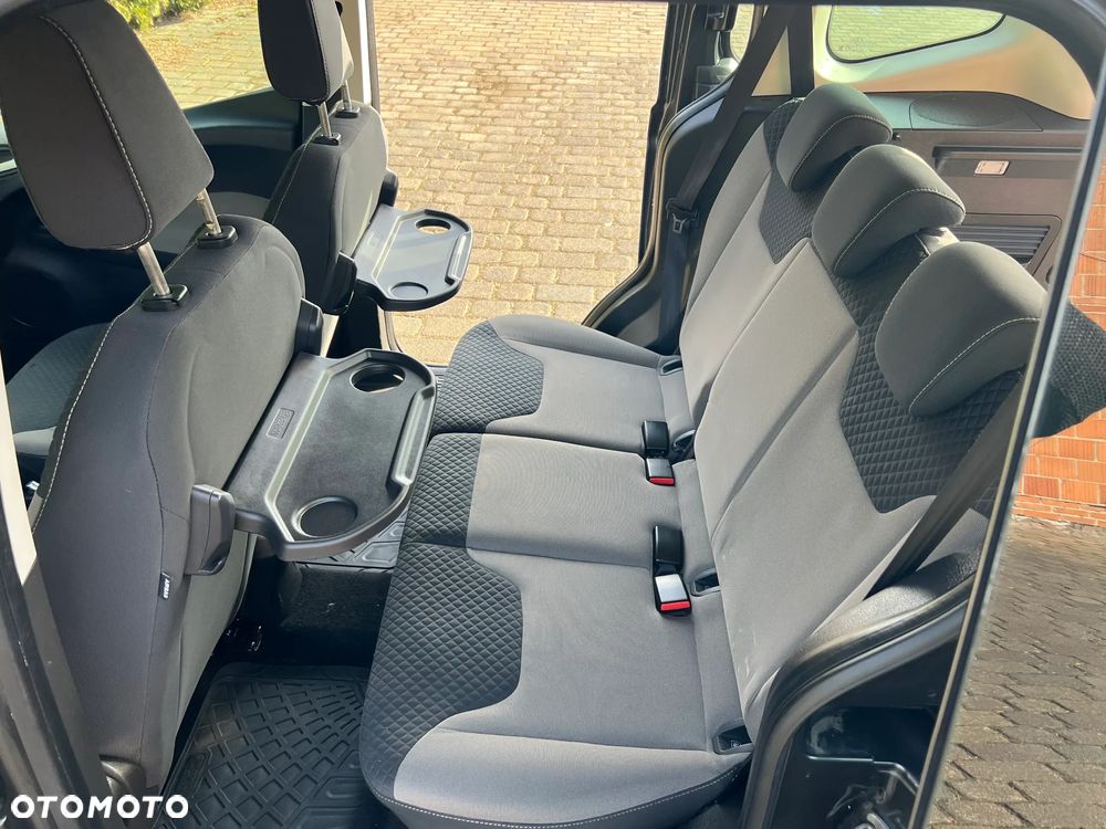 Ford Tourneo Courier 1.0 EcoBoost S&S Trend - 26