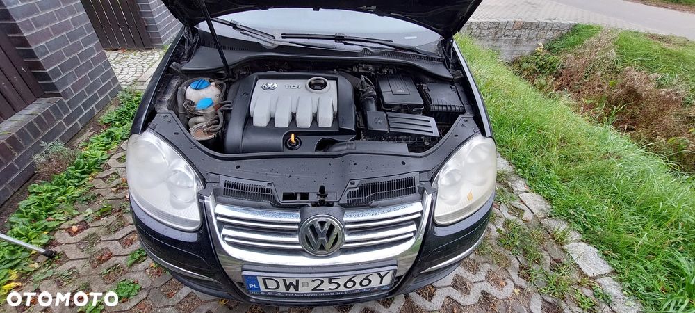 Volkswagen Jetta 1.9 TDI Comfortline - 9