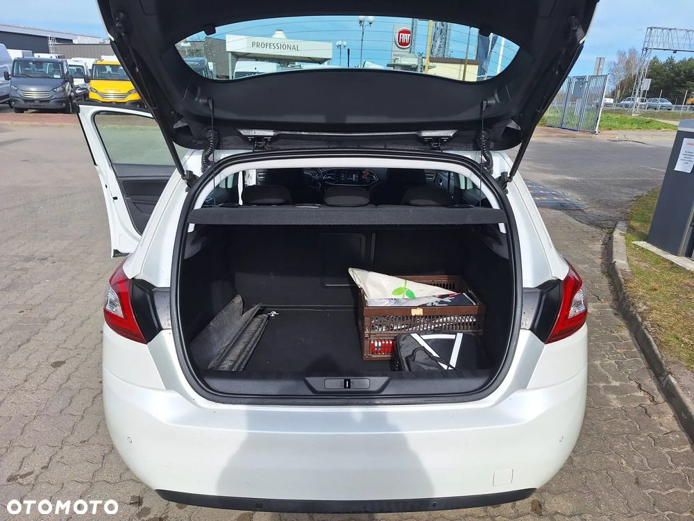 Peugeot 308 1.2 PureTech Active S&S - 24