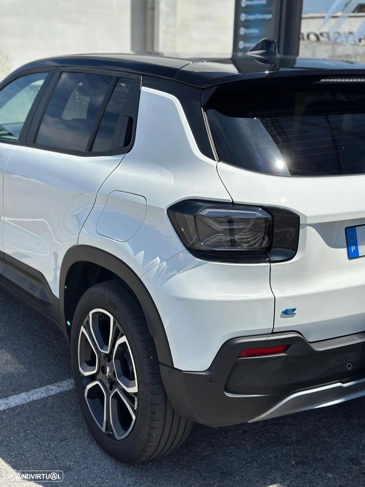 Jeep Avenger 54 kWh Summit - 10