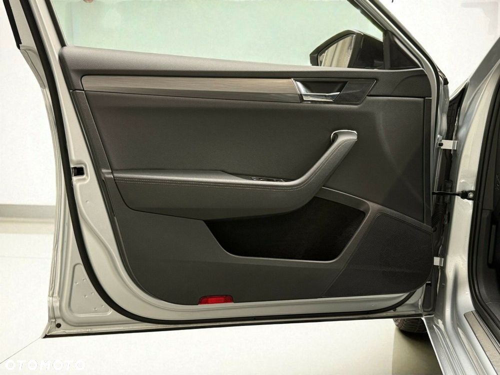 Skoda Superb 1.5 TSI Style DSG - 26