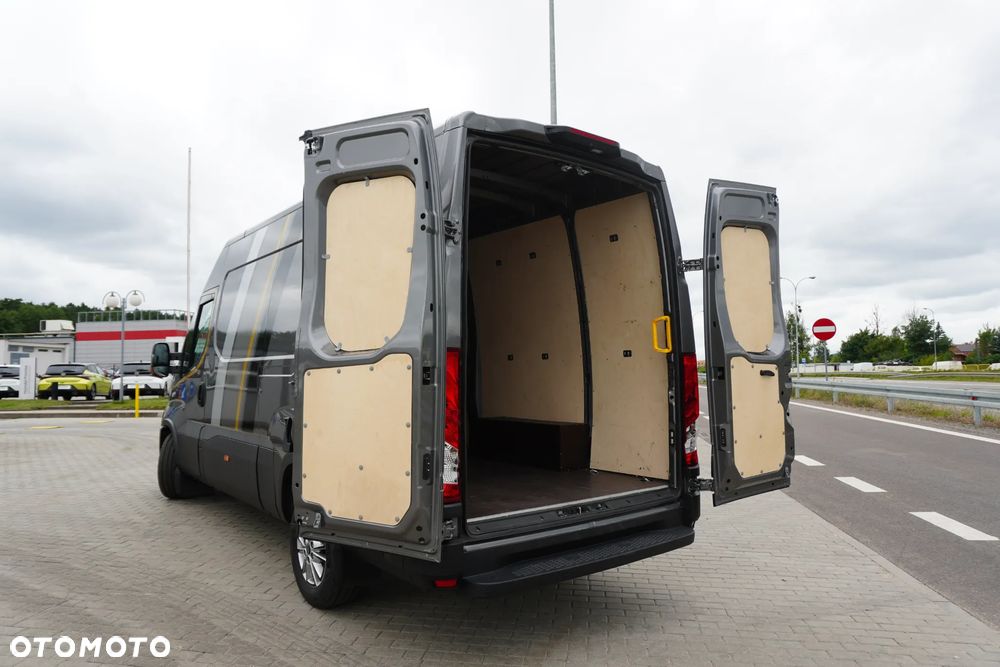 Iveco Daily 35S16HA8 V - 12