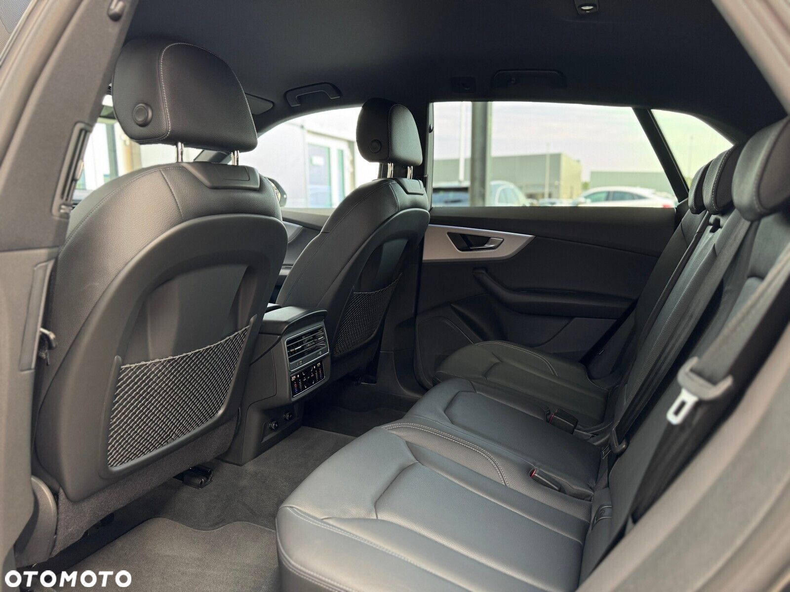 Audi Q8 - 11
