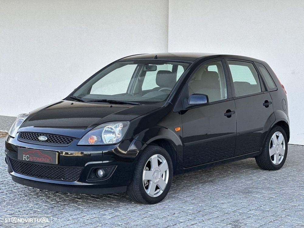 Ford Fiesta 1.4 TDCI Ambiente - 9