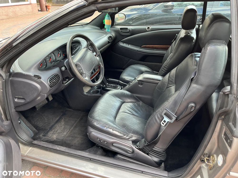 Chrysler Stratus - 24