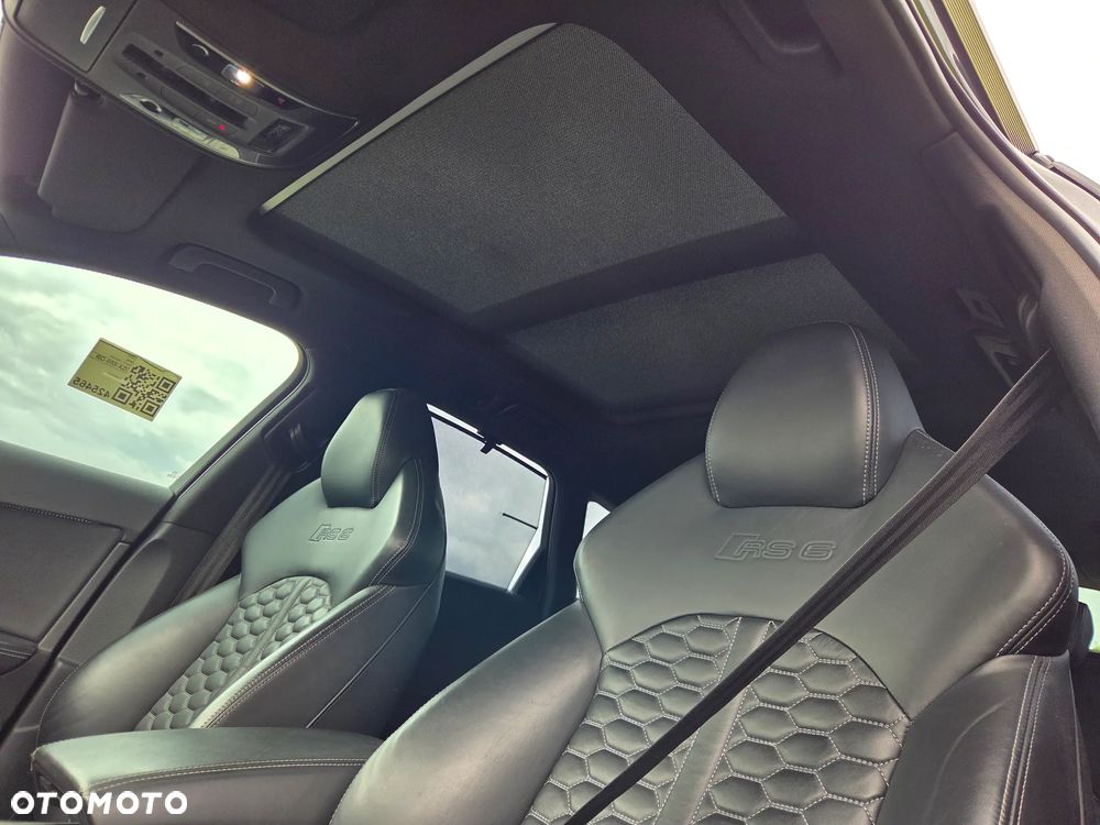 Audi RS6 Standard - 18
