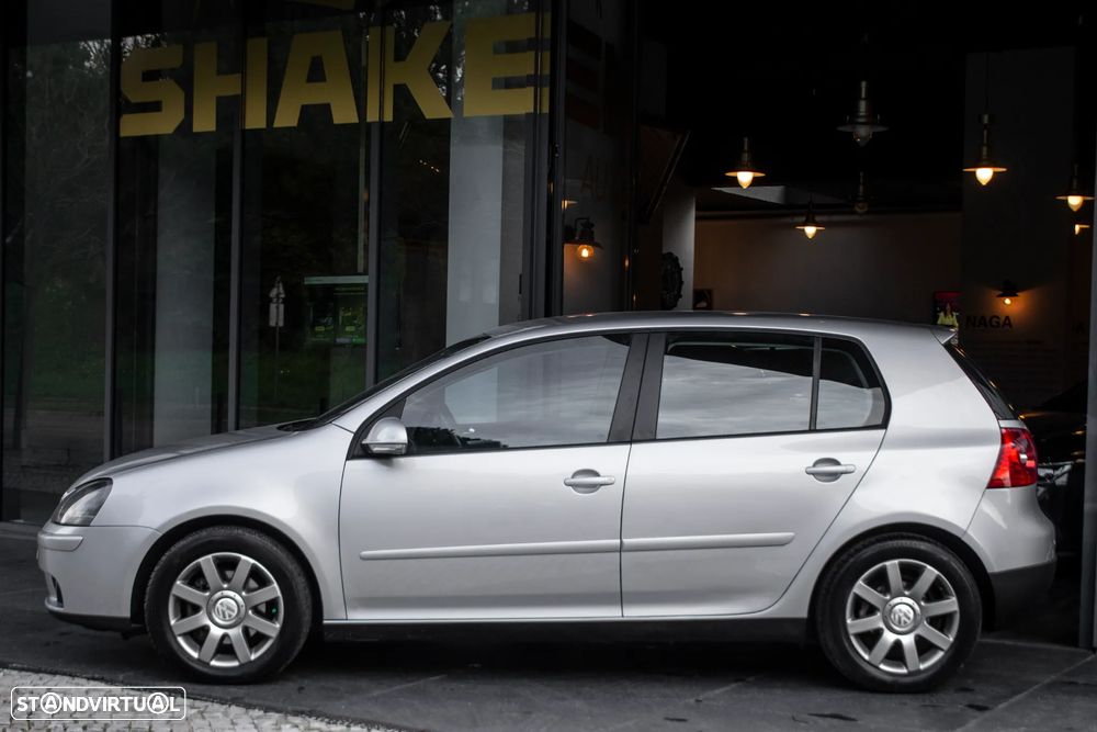 VW Golf 1.6 FSi Confortline - 2