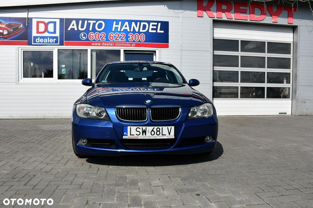 BMW Seria 3 318i - 5