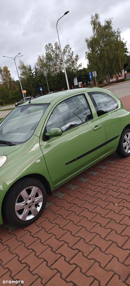 Nissan Micra 2004 photo 2