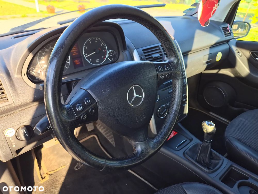 Mercedes-Benz Klasa A 170 Avantgarde Polar Star - 9