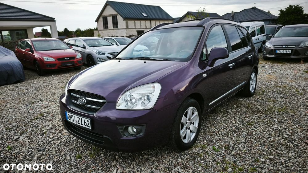 Kia Carens - 13