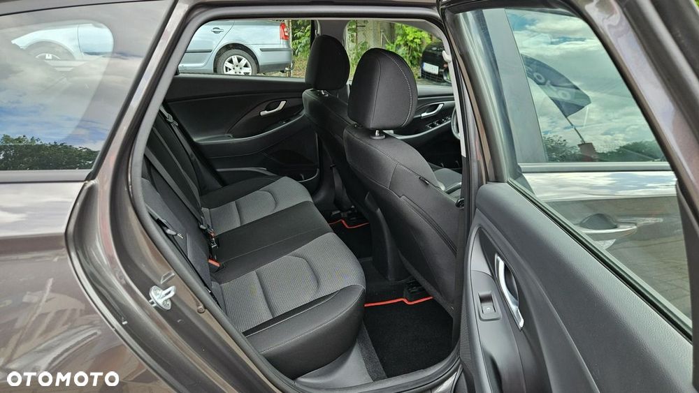 Hyundai i30 - 21