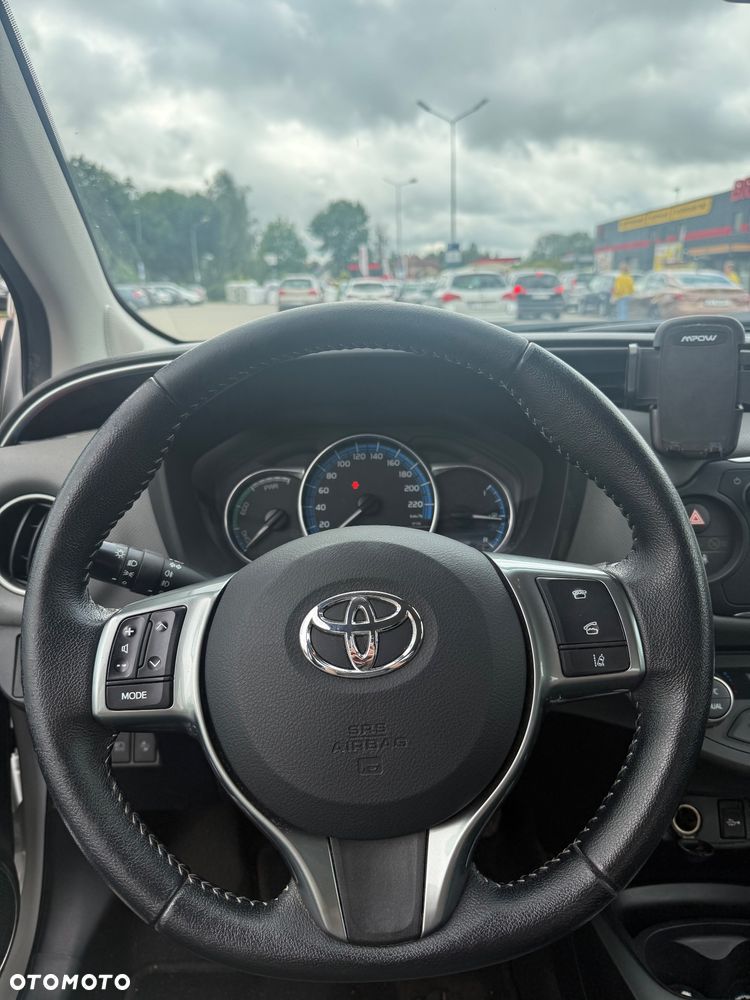 Toyota Yaris - 15