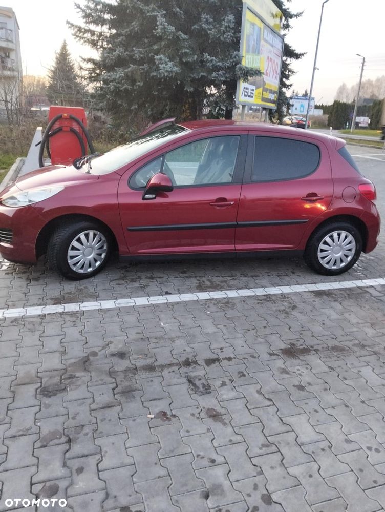 Peugeot 207 - 2