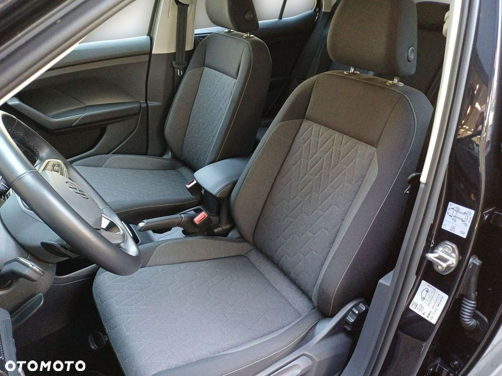 Volkswagen T-Cross - 11