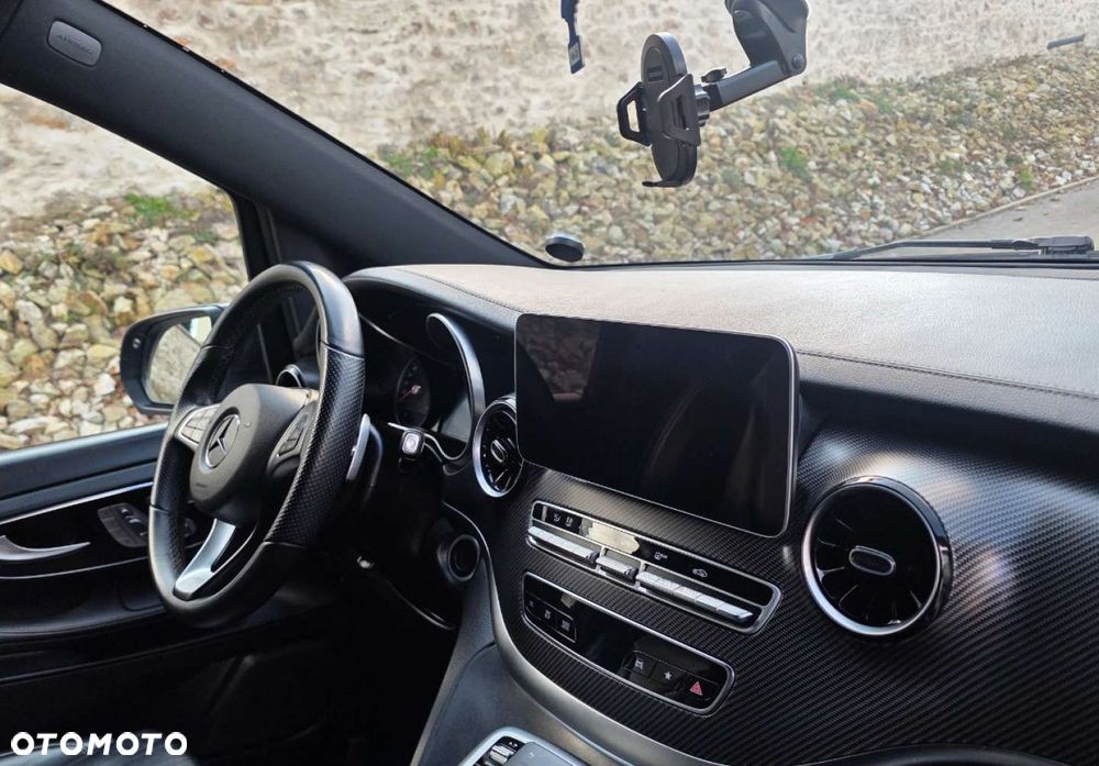 Mercedes-Benz Klasa V - 25