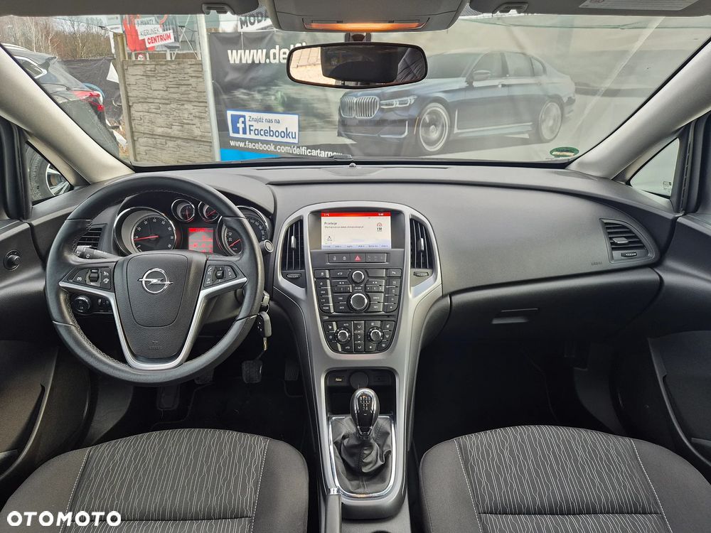 Opel Astra 1.6 Executive EU6 - 13