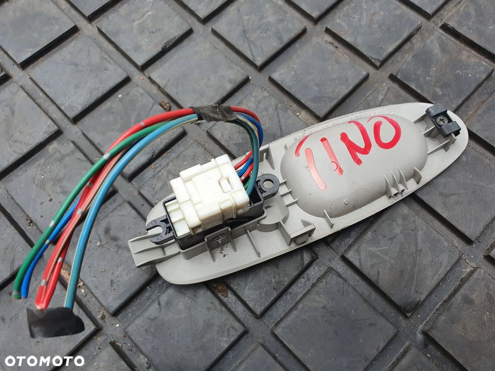 PANEL SZYB PRAWY PRZÓD NISSAN ALMERA TINO  80960BU000 EUROPA - 2