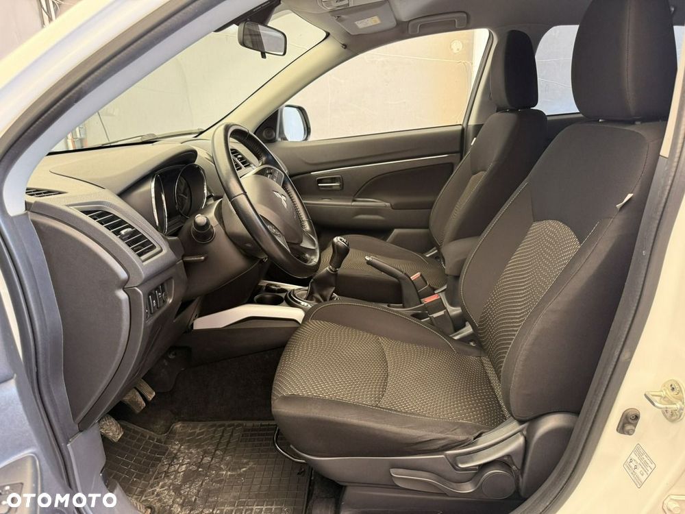 Mitsubishi ASX - 11