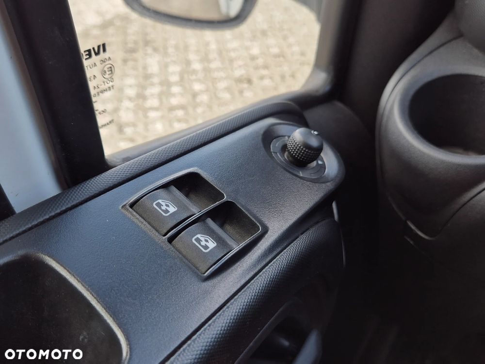 Iveco Daily 35C16, kontener 8PAL, winda, klimatyzacja, bliźniaki, HAK 3.5T - 7