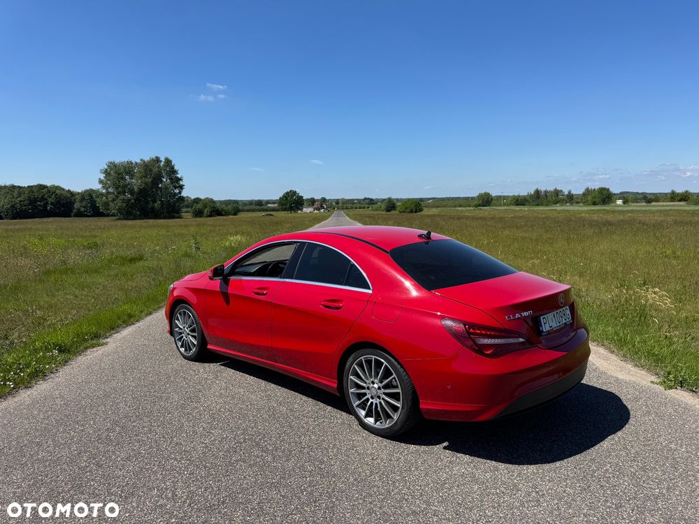 Mercedes-Benz CLA 180 7G-DCT - 13