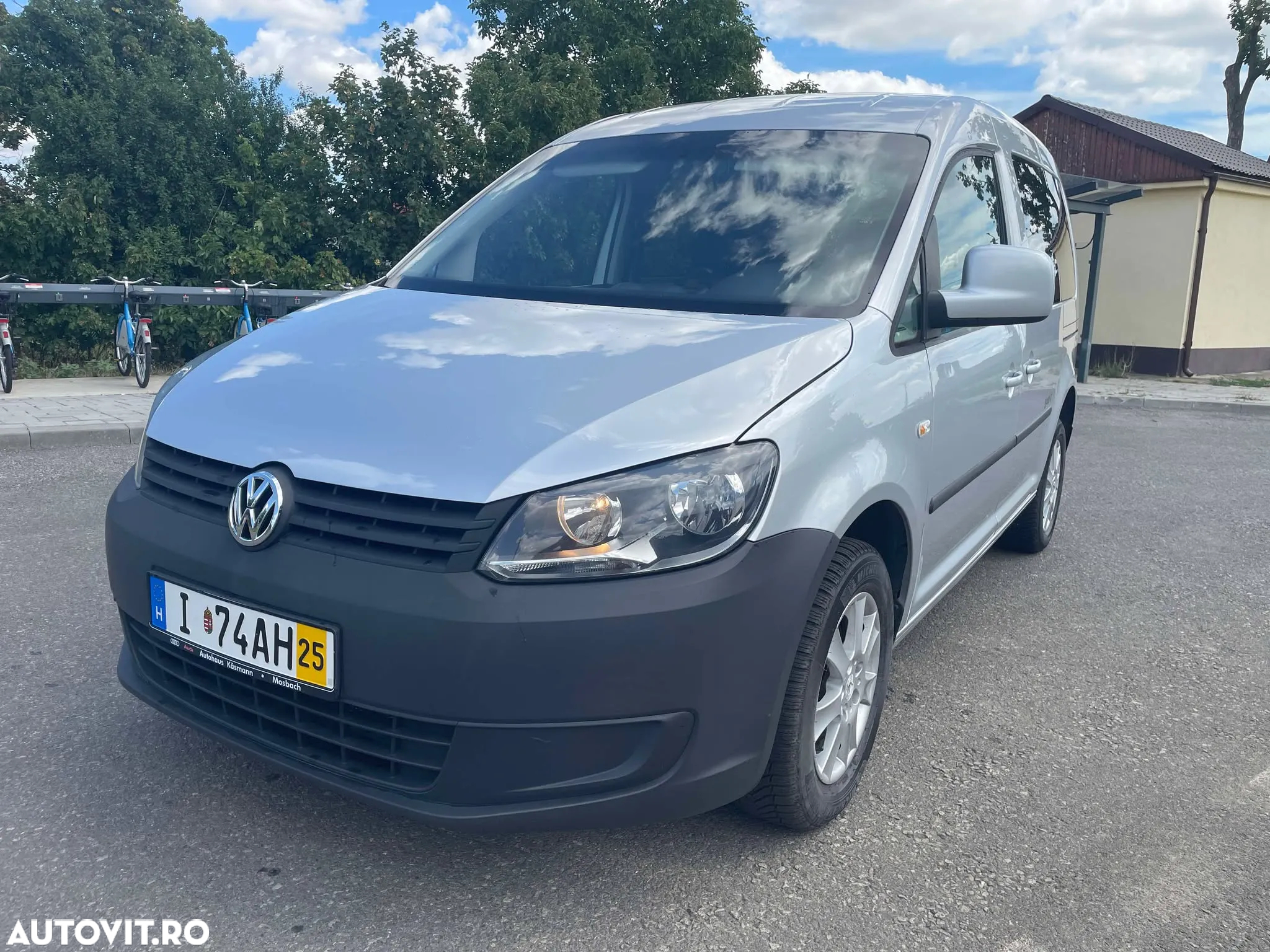 Volkswagen Caddy 1.6 TDI Comfortline DSG - 2