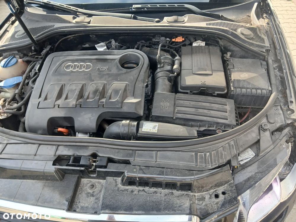 Audi A3 Cabrio 2.0 TDI DPF S tronic Ambition - 17