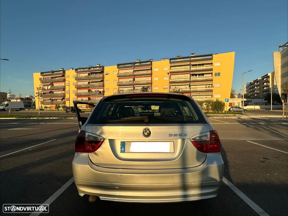 BMW 320 dA Touring - 6