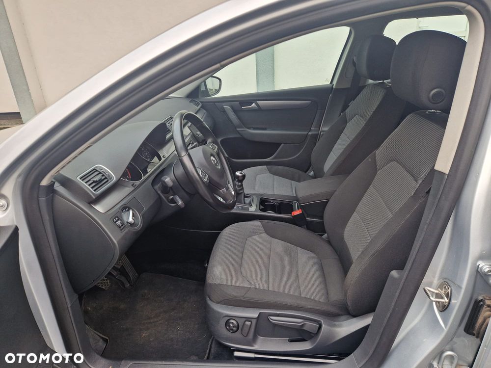 Volkswagen Passat Variant 1.8 TSI Comfortline - 8