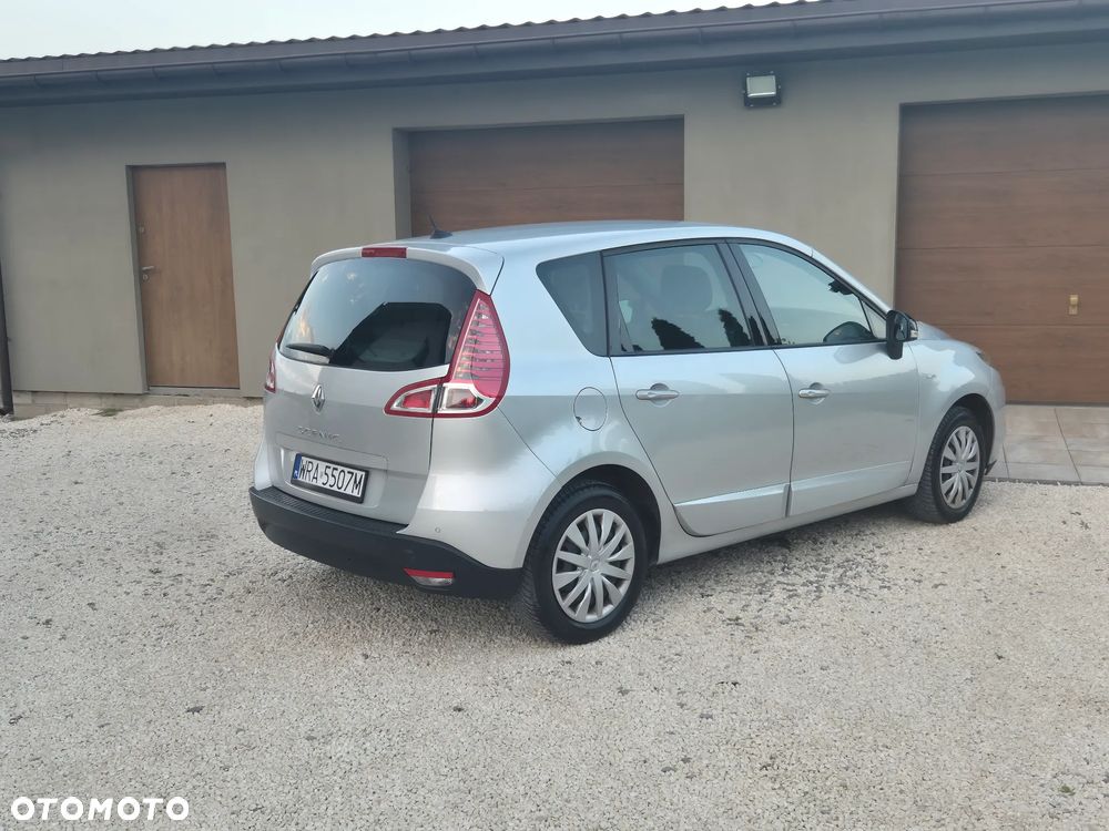 Renault Scenic 2.0 16V 140 CVT Luxe - 8