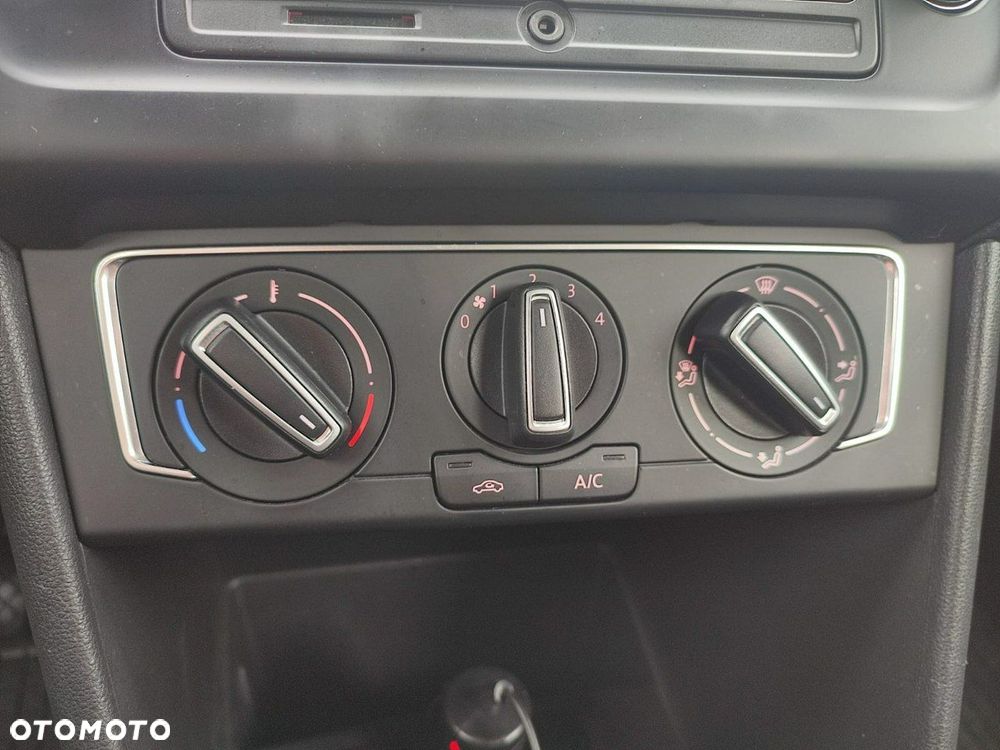 Volkswagen Polo - 17