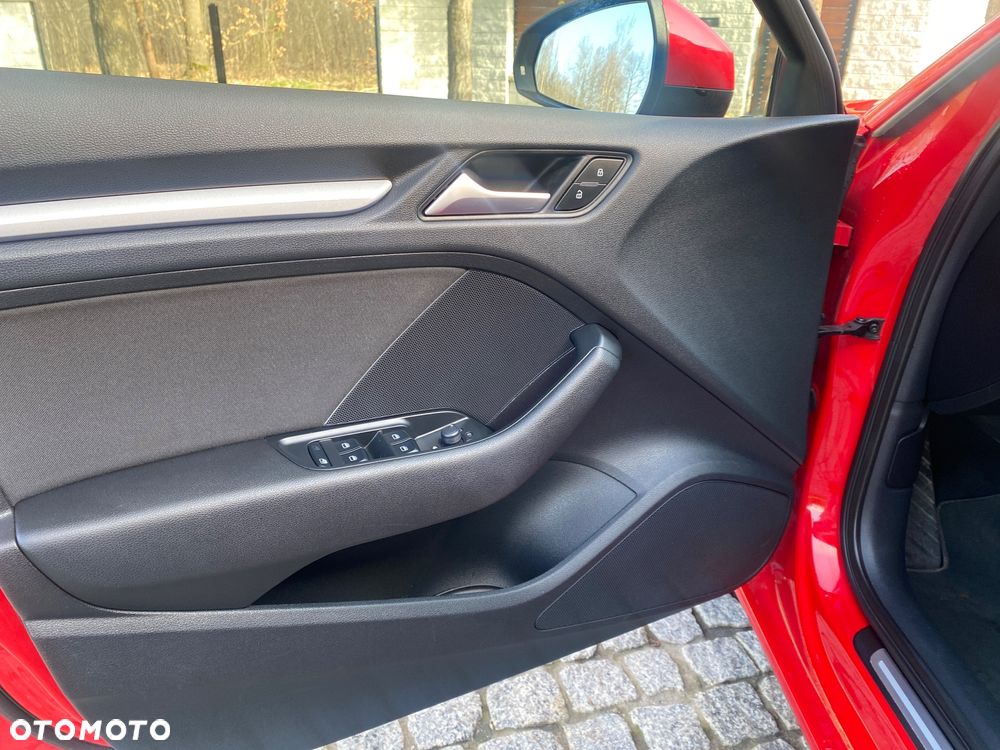 Audi A3 Sportback 2.0 TDI Sport S tronic - 17