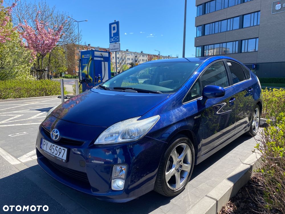 Toyota Prius (Hybrid) - 5