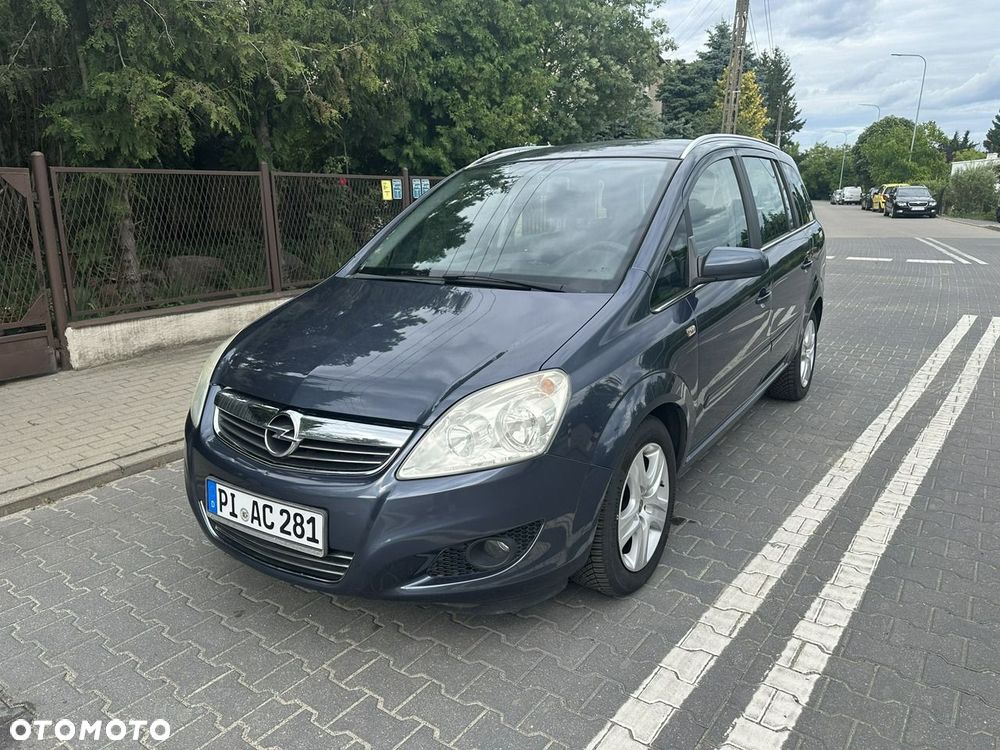 Opel Zafira - 2