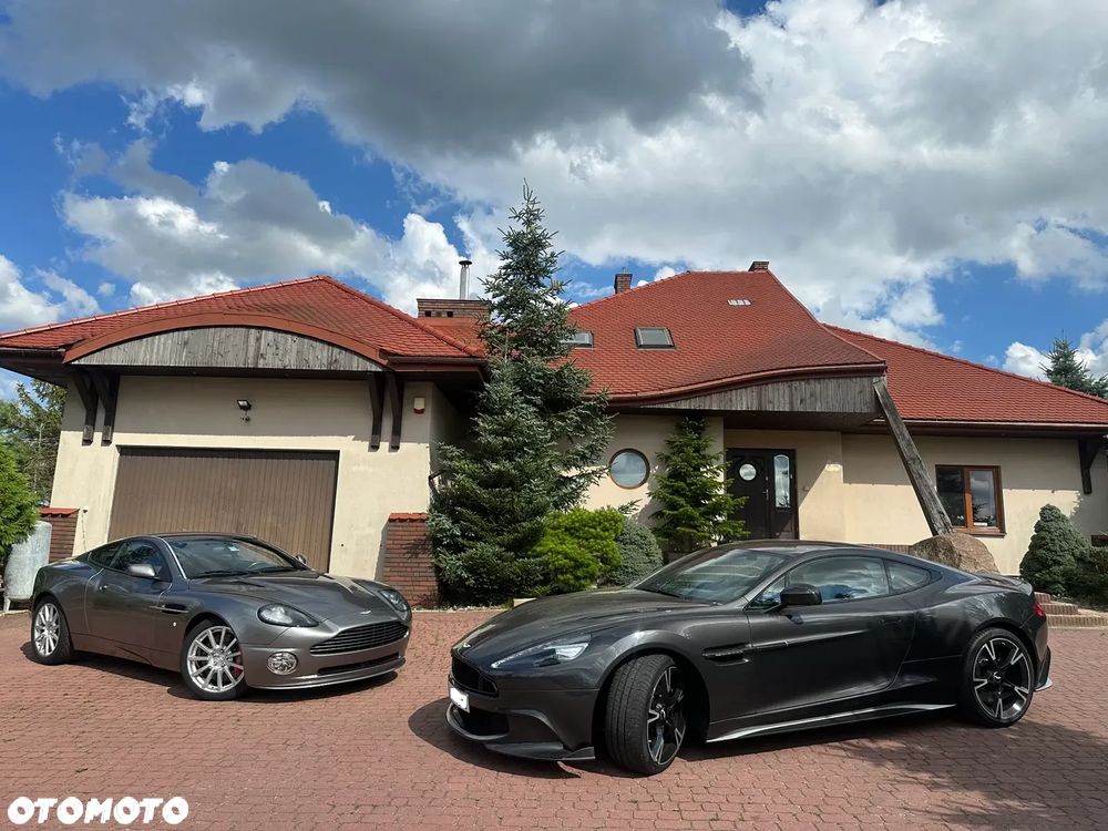 Aston Martin Vanquish - 9