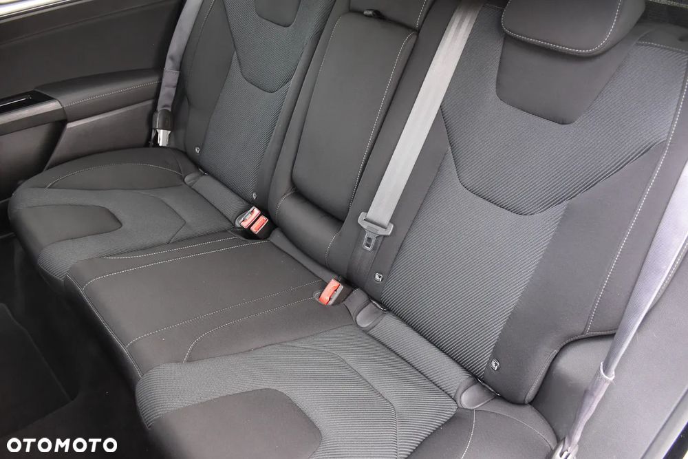 Ford Mondeo 2.0 TDCi Allrad Titanium - 36