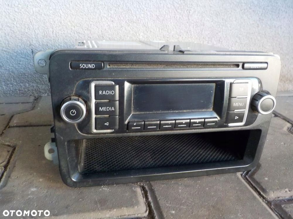 VW T5 LIFT ORYGINALNE RADIO CD - 3