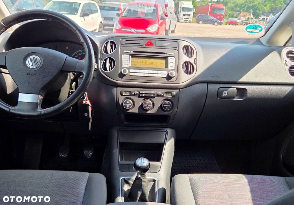 Volkswagen Golf Plus - 17