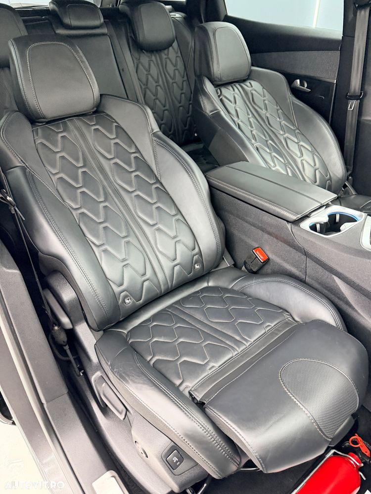 Peugeot 3008 1.2 PureTech Turbo S&S GT-Line - 26