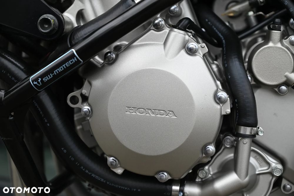 Honda CBF - 35